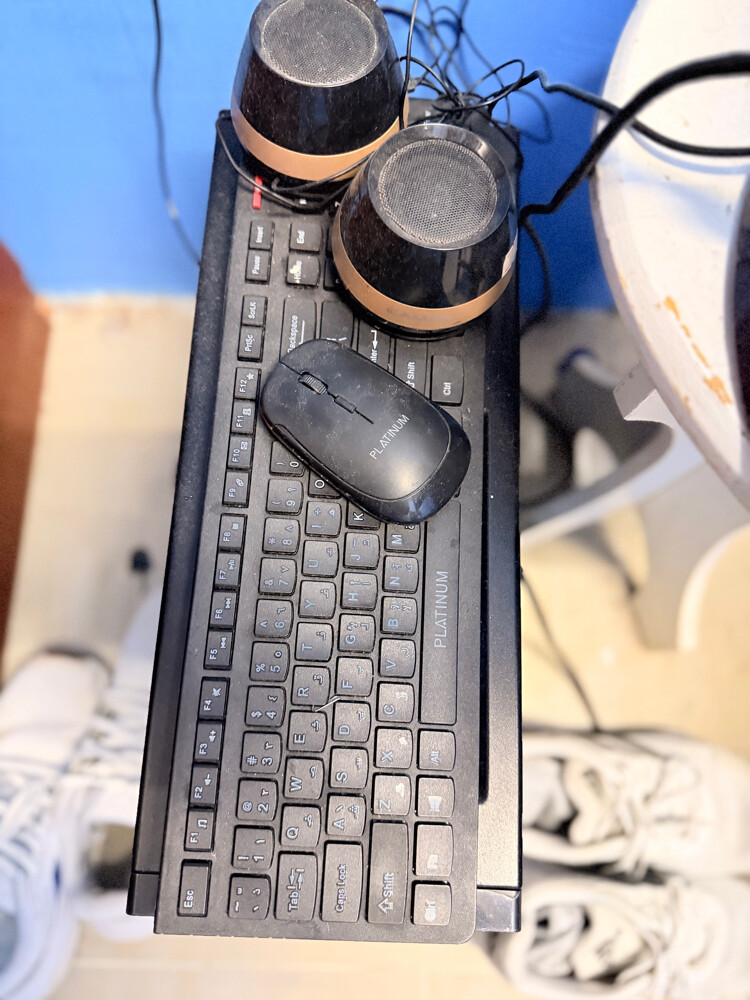 Complete Desktop Computer Set - 3