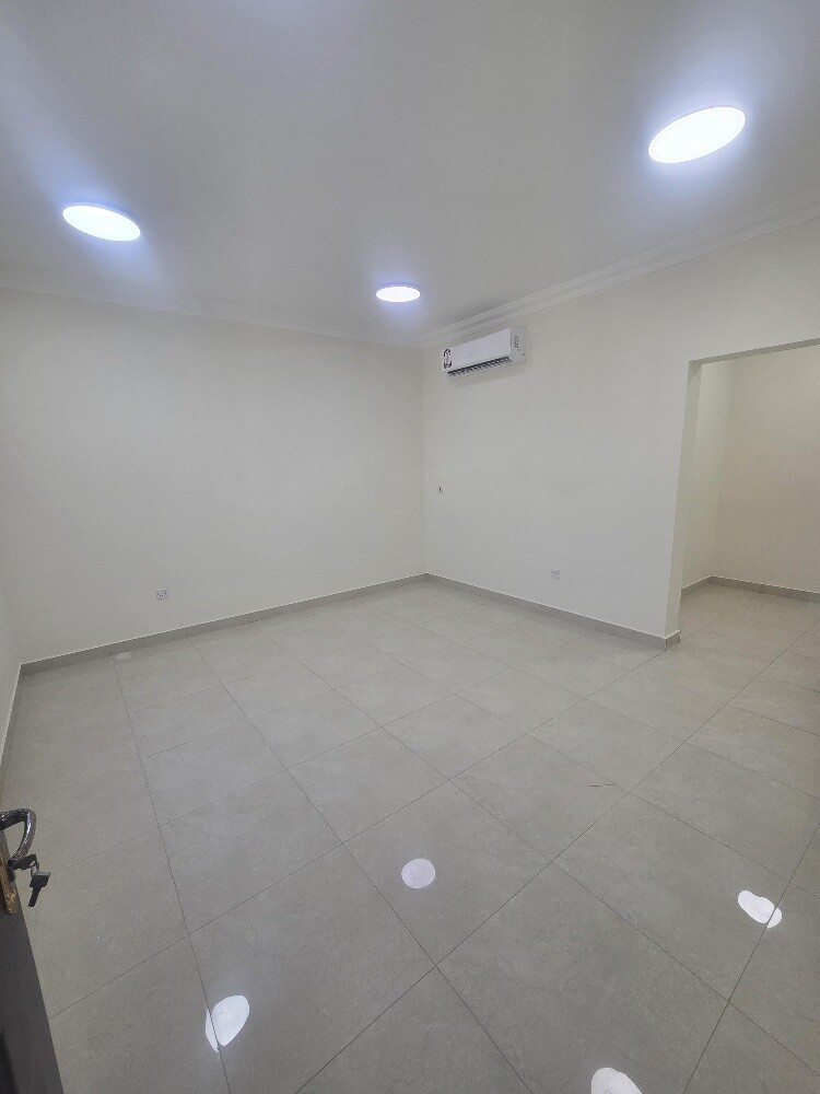 For rent new villa - in Al Thumama - 23