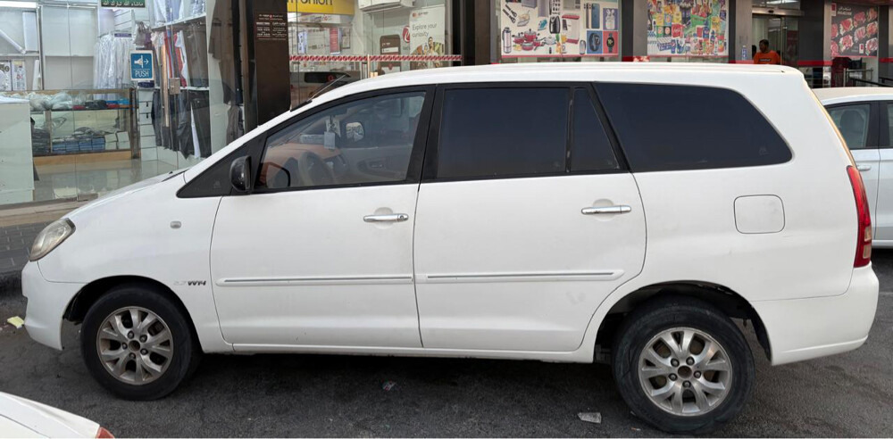 toyota innova - 4