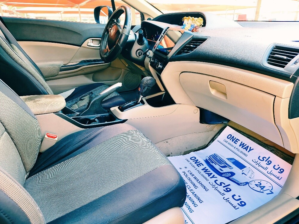 HONDA CIVIC 2012 FULL OPTION - 6
