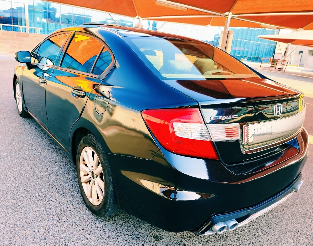 HONDA CIVIC 2012 FULL OPTION - 8