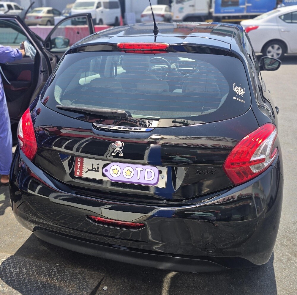 peugeot 208 2013 model car for sale - 1