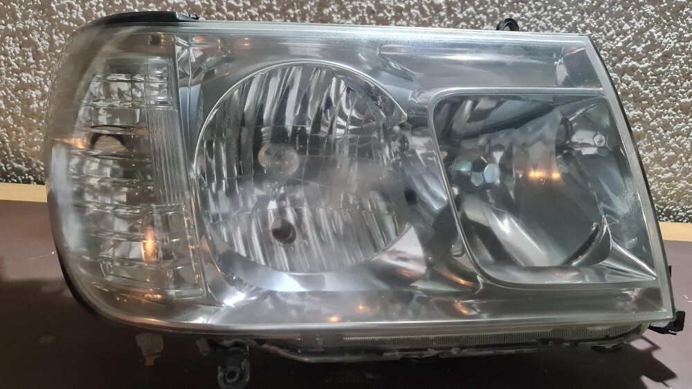 Land Cruiser Headlight - 2