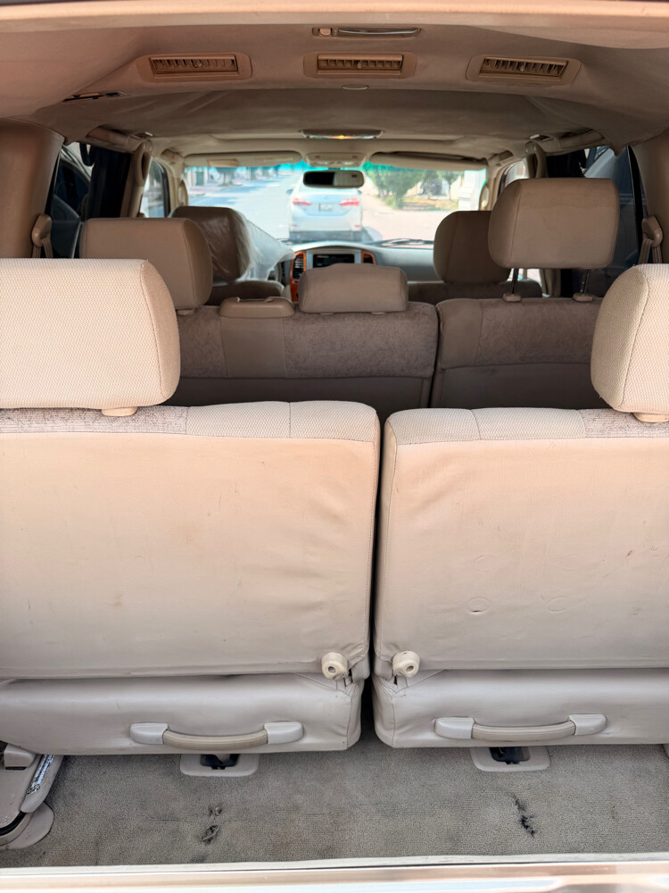 Toyota Land Cruiser GXR - 2