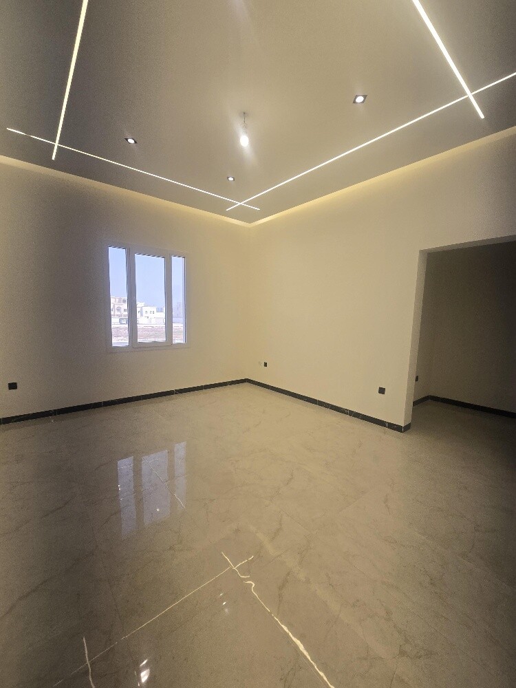 For sale. Two independent villas. F - 16