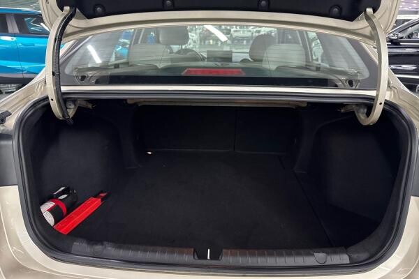 GEELY EMGRAND 1.5L 2025 28,380KM - 11