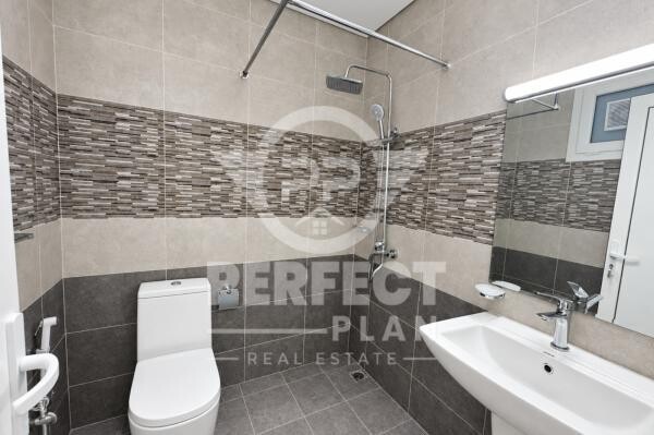 2-Bedroom Apartment in Al Aziziyah - 5