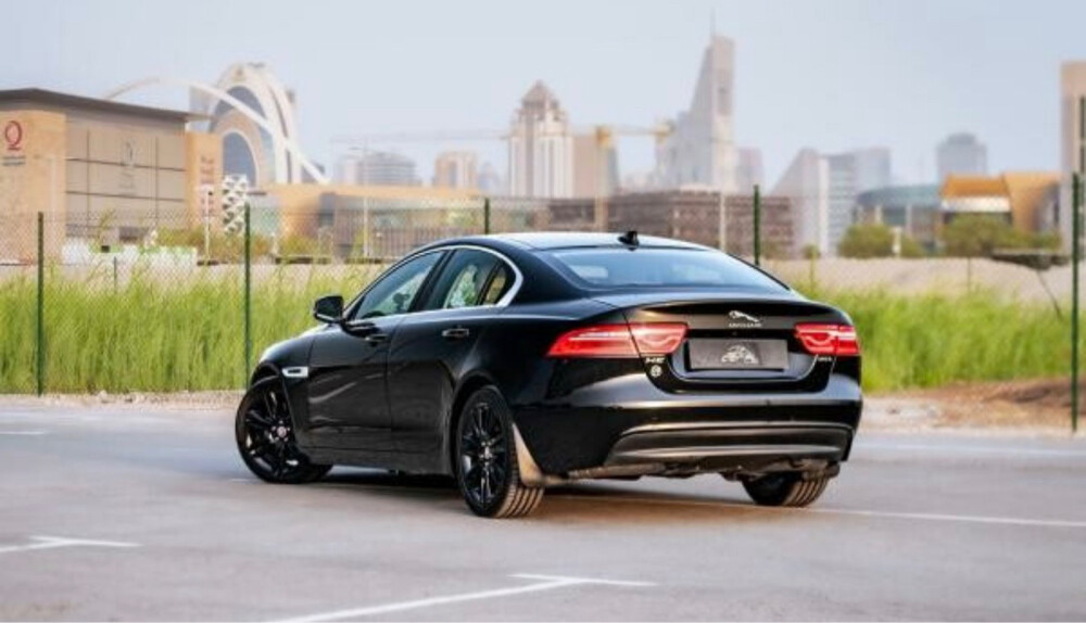 Jaguar XE Prestige 2.0 Turbo – Exce - 2
