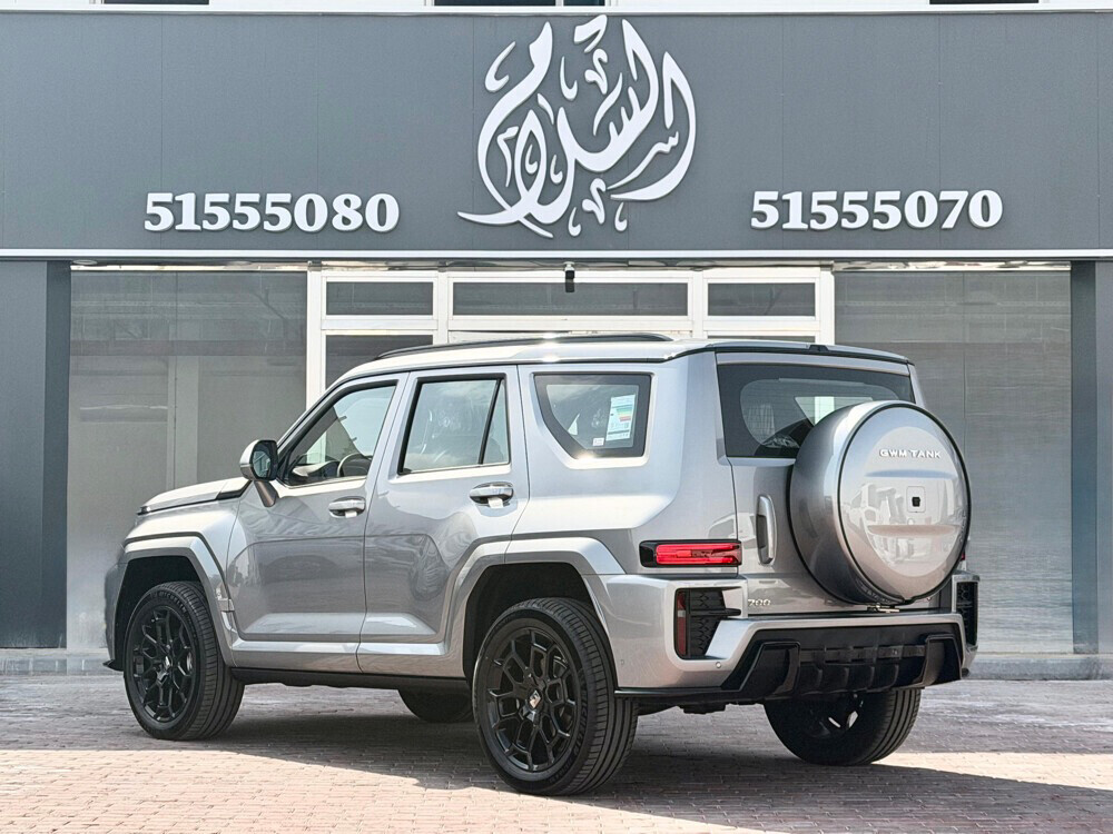 تانك 700 اللون فضى - 7
