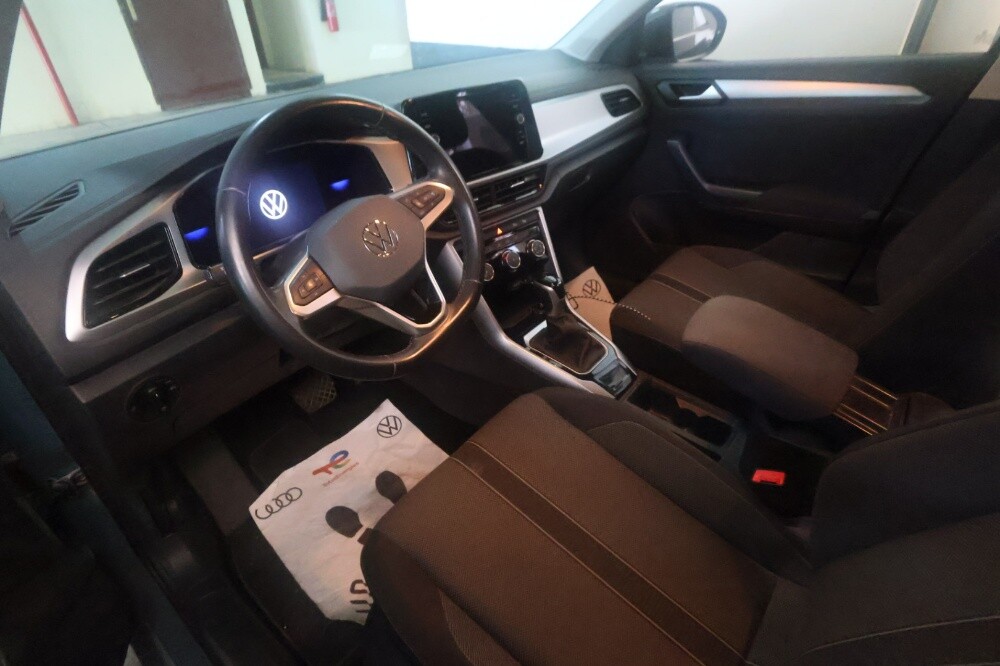 Volkswagen T-Roc - 1