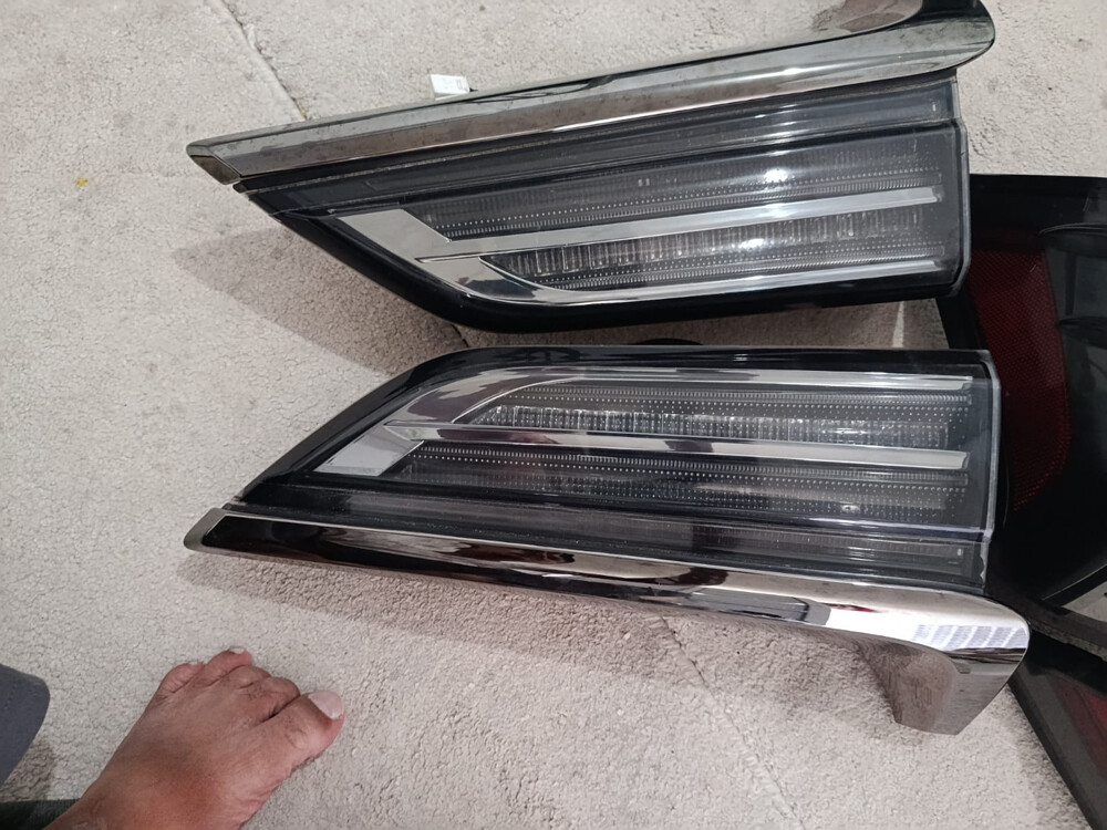 ليتات خلفية لكزس 570 بلاك ادشن  - 3