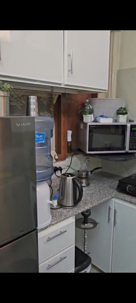 Studio apartment with a private ent - 17