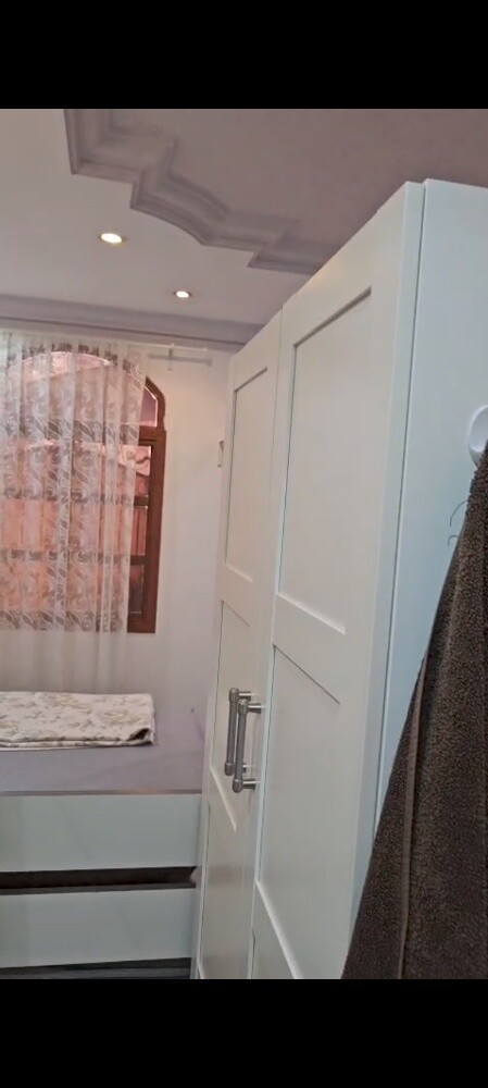 Studio apartment with a private ent - 21