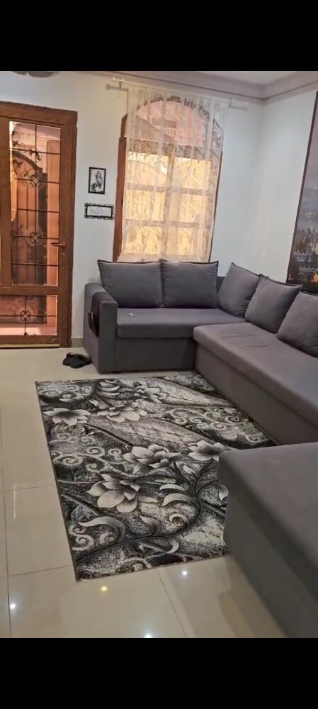 Studio apartment with a private ent - 24