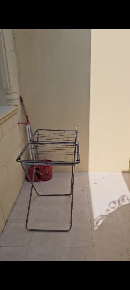 Studio apartment with a private ent - 6
