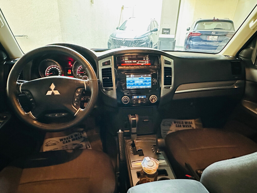 MITSUBISHI PAJERO 2020 - 8