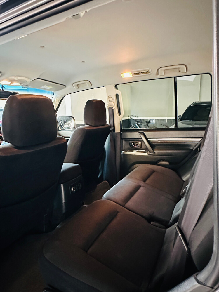 MITSUBISHI PAJERO 2020 - 9