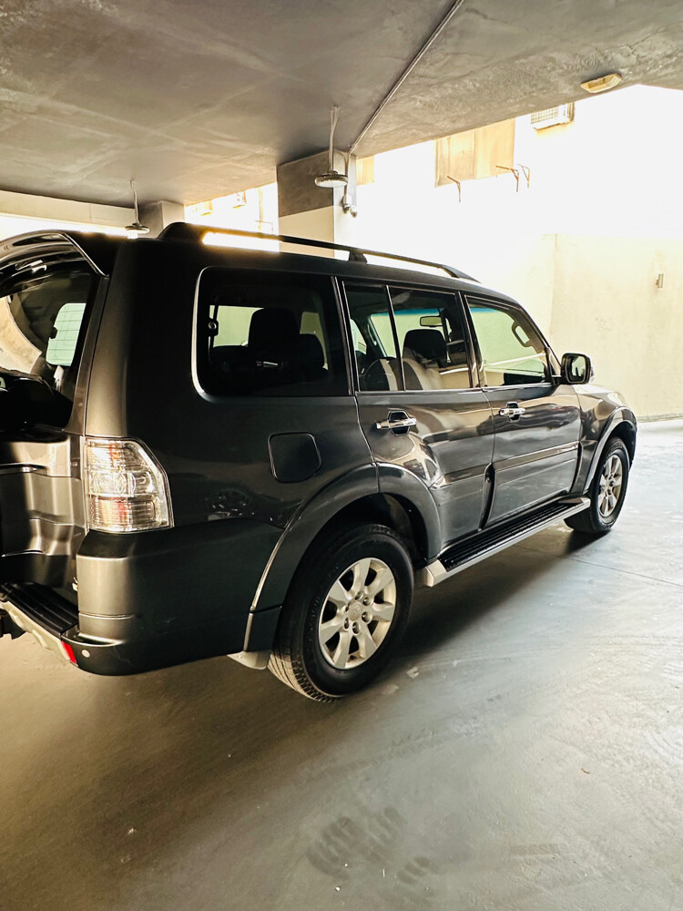 MITSUBISHI PAJERO 2020 - 3