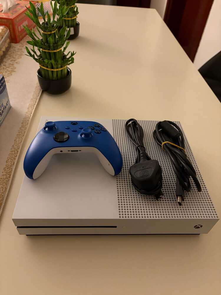 xbox one s - 1