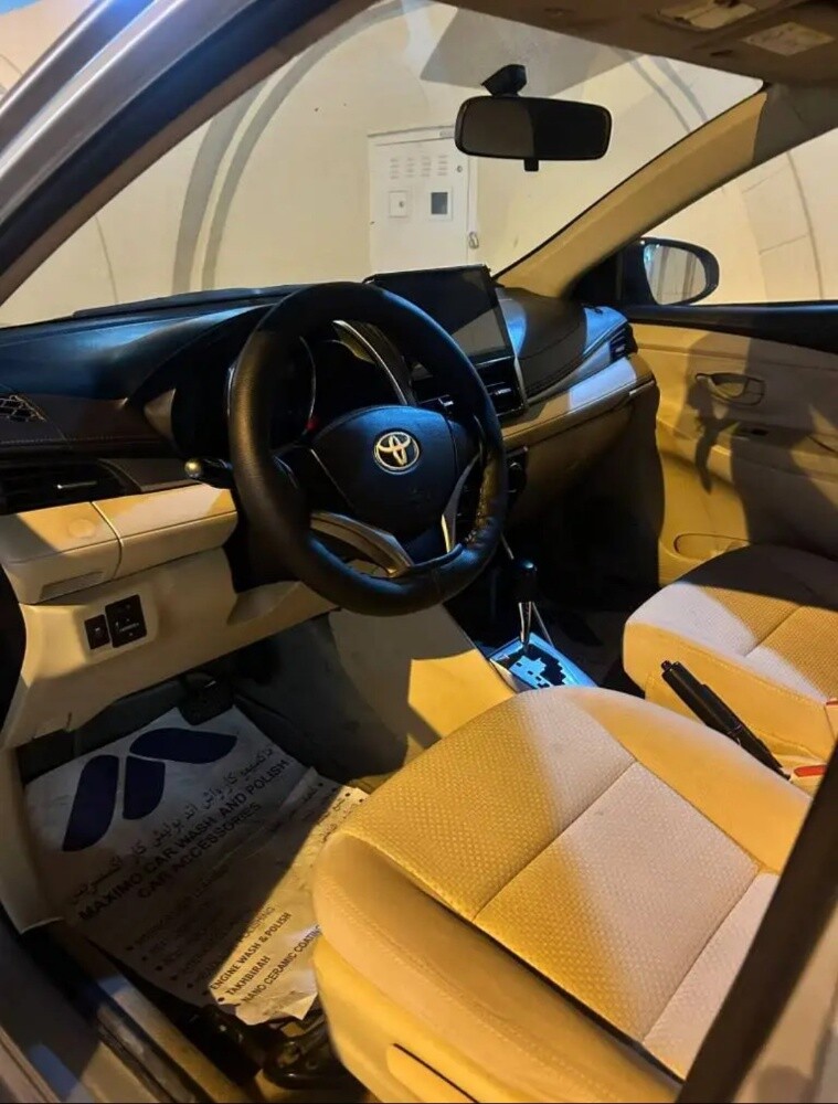 Toyota yaris - 2
