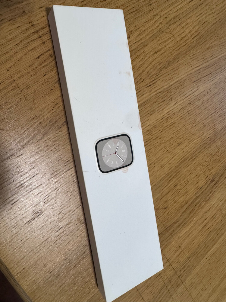 Apple Watch series 8  - 4