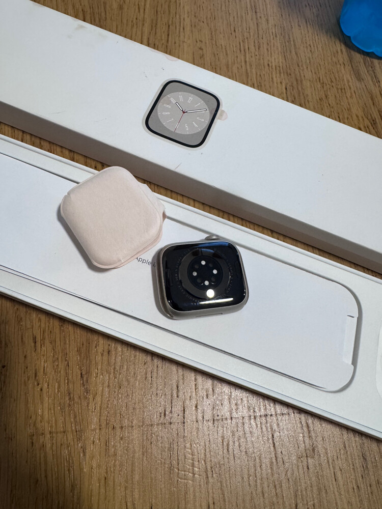 Apple Watch series 8  - 2