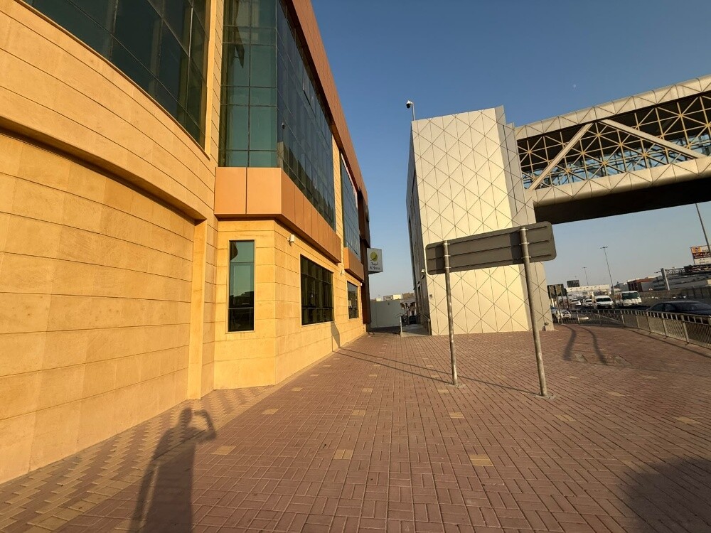 مبنى اداري للايجار في النصر - 12