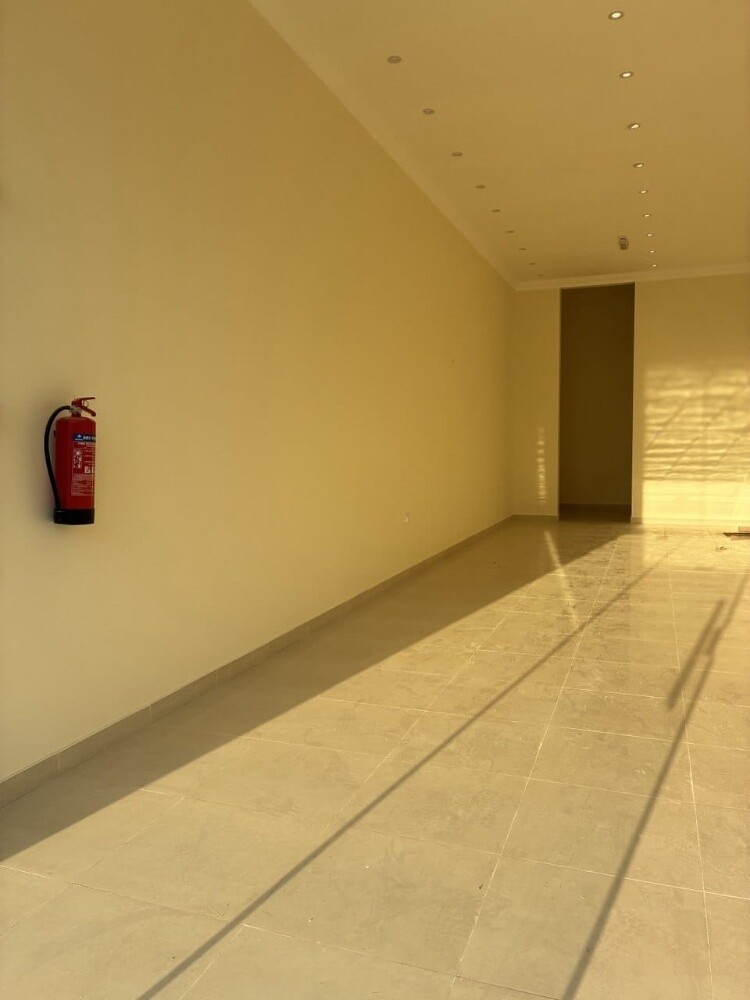 Shops for Rent - 5