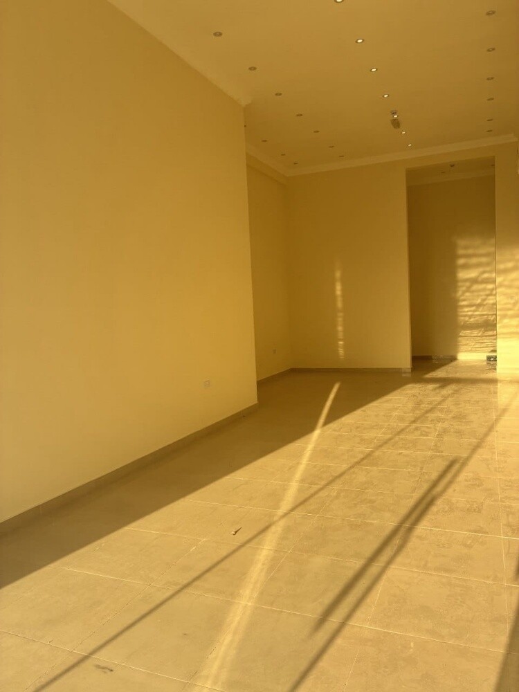 Shops for Rent - 6