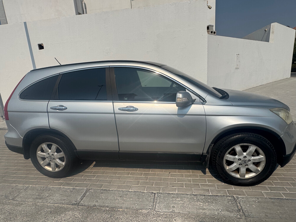 CR-V 2009 2.4L 4WD well maintained - 4