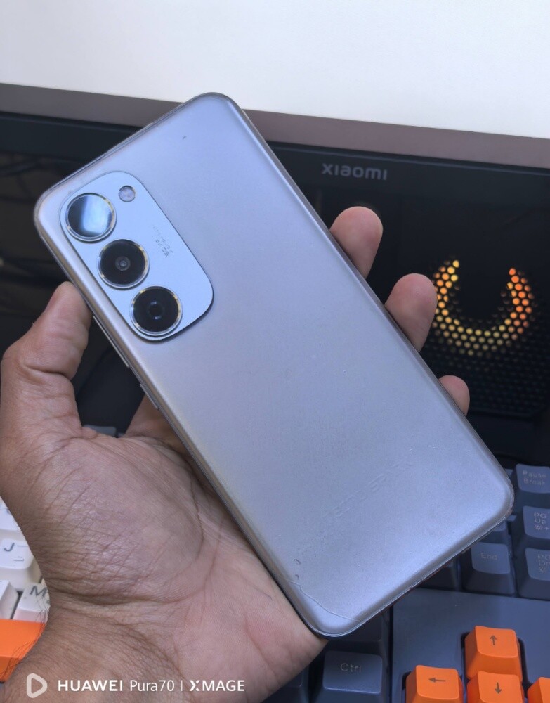Tecno spark 40 pro + - 2