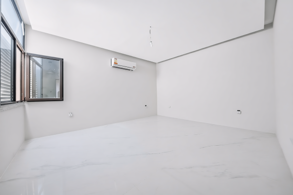 LUXURY INDEPENDENT VILLA | 8 MBDR - 12