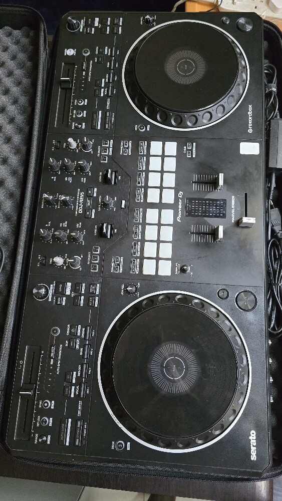 Rev 5 Pioneer Dj - 4