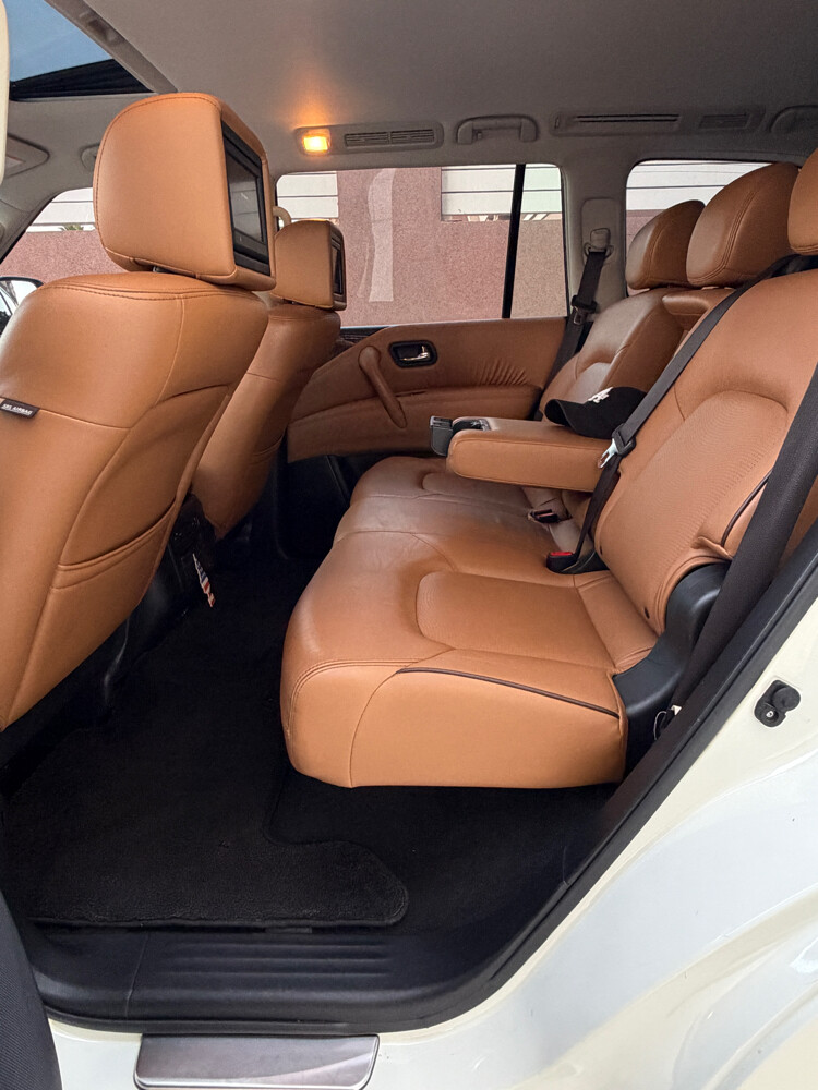 Nissan Patrol Platinum - 10