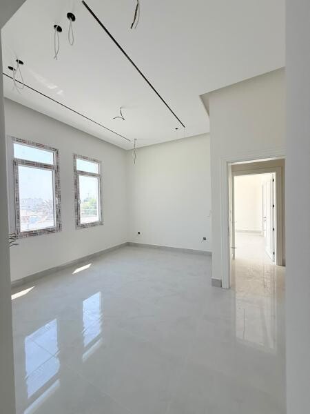 INDEPENDENT VILLA 7 MASTER BEDROOMS - 2