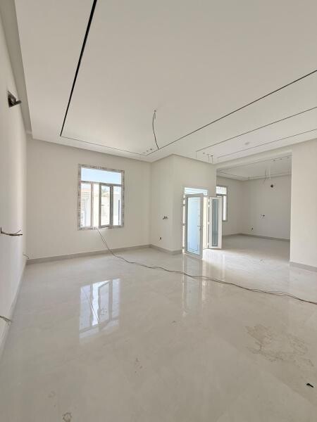INDEPENDENT VILLA 7 MASTER BEDROOMS - 11