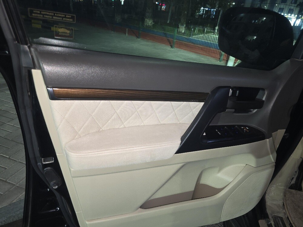 LAND CRUISER GXR 2019 - 9