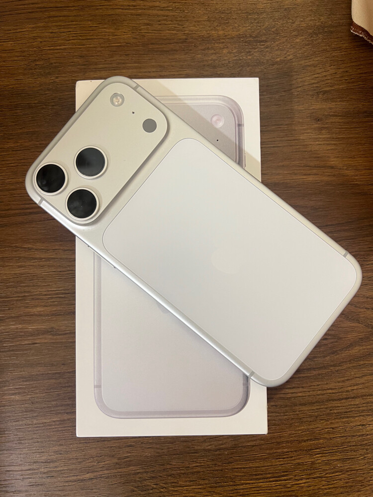 iPhone 17 promax 512 very clean - 2
