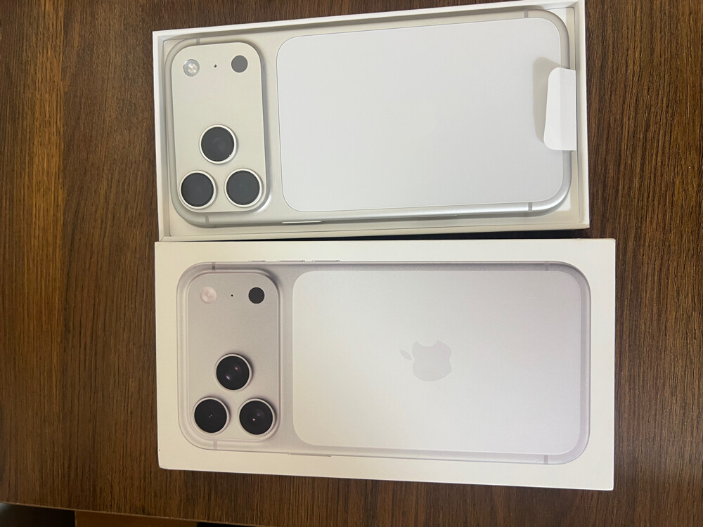 iPhone 17 promax 512 very clean - 1