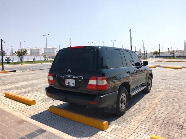 Land Cruiser GX - 3