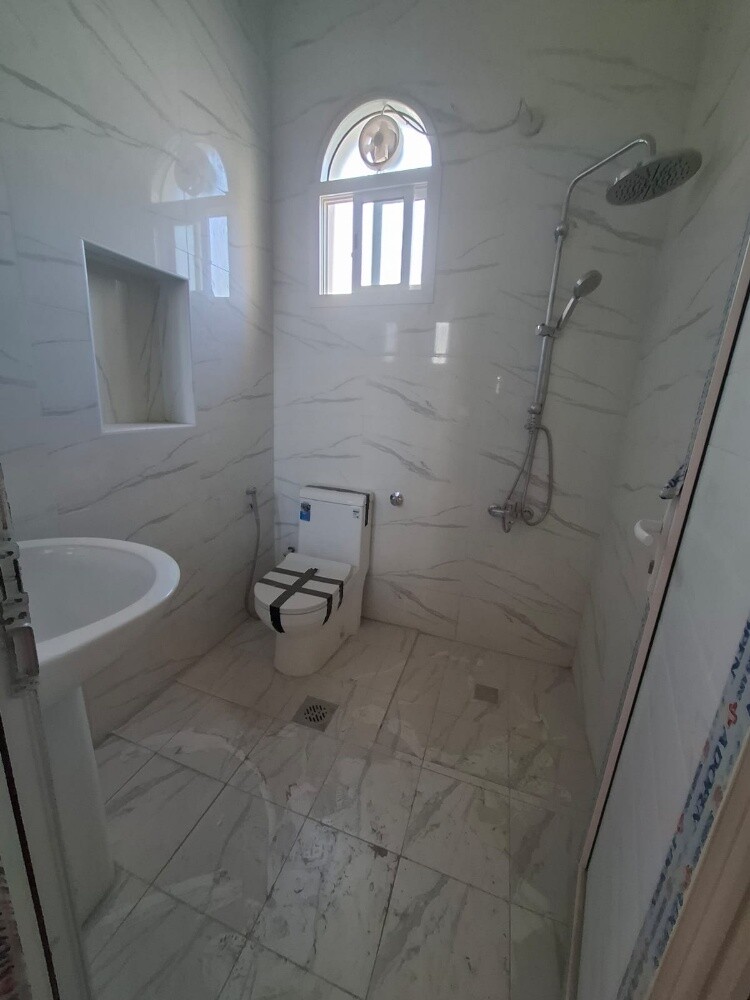 للايجار فيلا معيذر الشمالي - 8