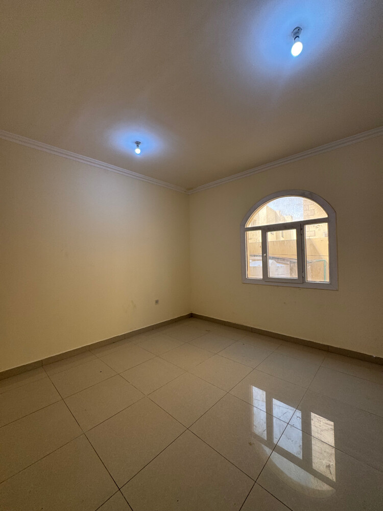 Villa for rent in Izghawa. - 13
