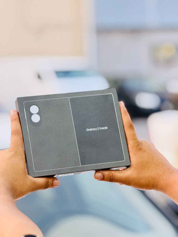 Samsung Galaxy Z Fold 8 - 3