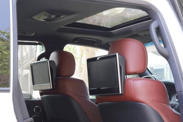 Lexus LX 570 - S - Black Edition - 8