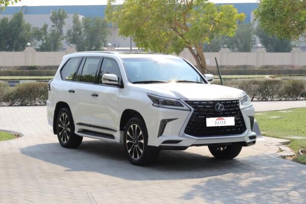 Lexus LX 570 - S - Black Edition - 3