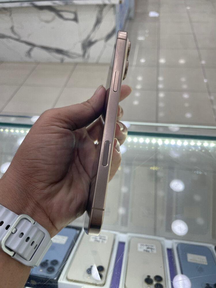 iPhone 16 pro max 256gb 92%battery - 4