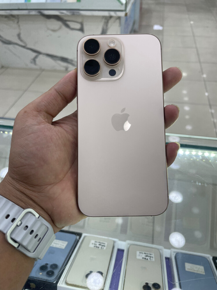 iPhone 16 pro max 256gb 92%battery - 1