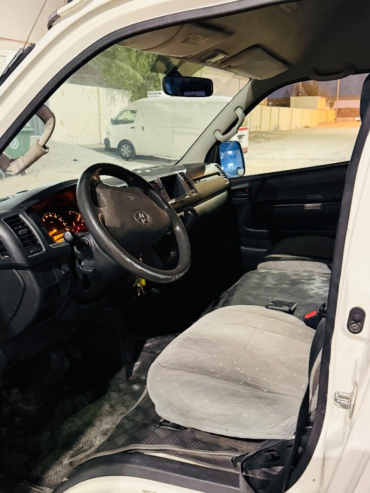 Toyota hiace bus  2018 - 3