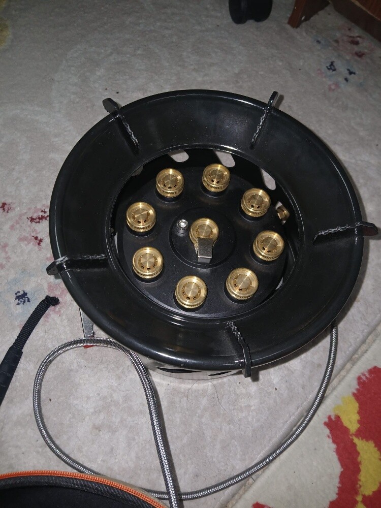 Portable outdoor gas stove - 1