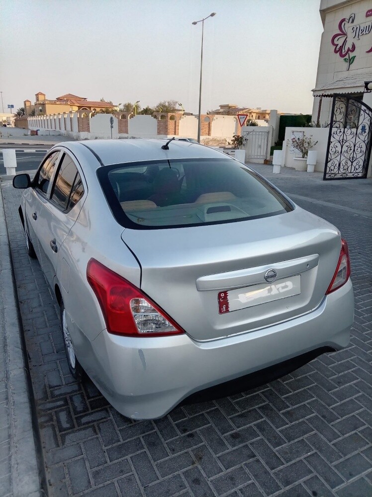 Nissan sunny - 8